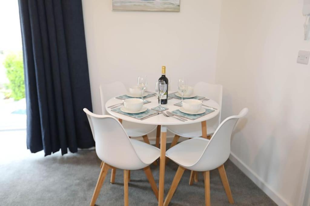 Exmouth - Apartment 1, Strand House - Modern 2 Bedroom Apartment, Perfect Location For Access To Beach & Town Centre - Sleeps 4 Guests - No Parking - Hosted By Rentmyhouse Exterior foto